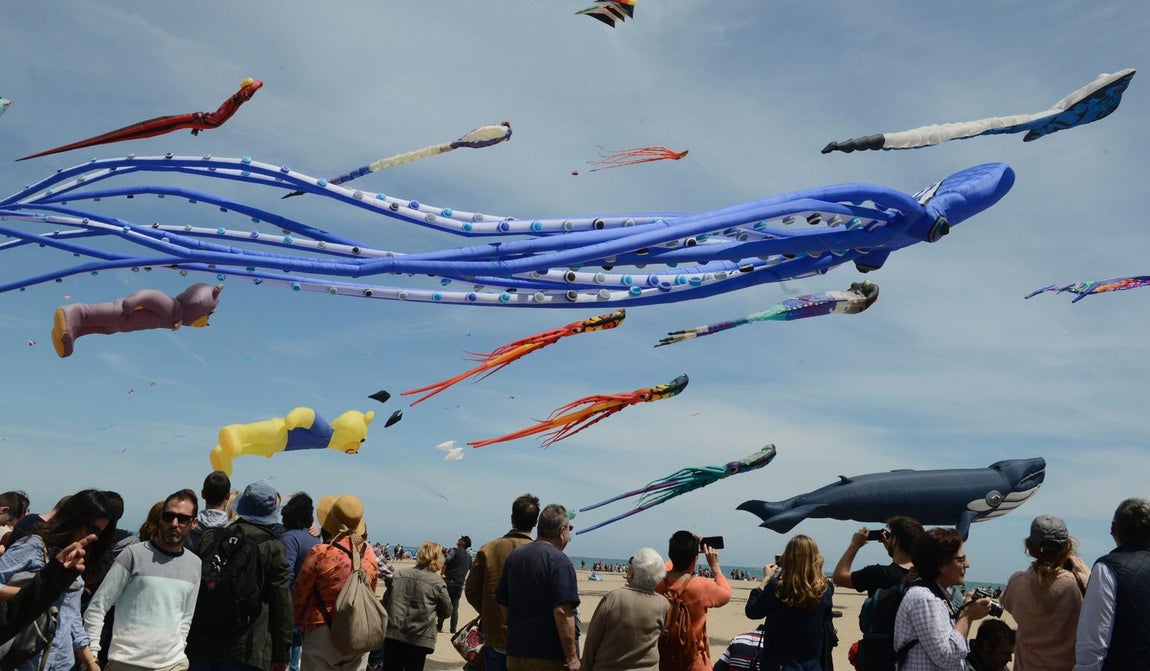 El Festival Internacional del Viento en la Malvarrosa. 