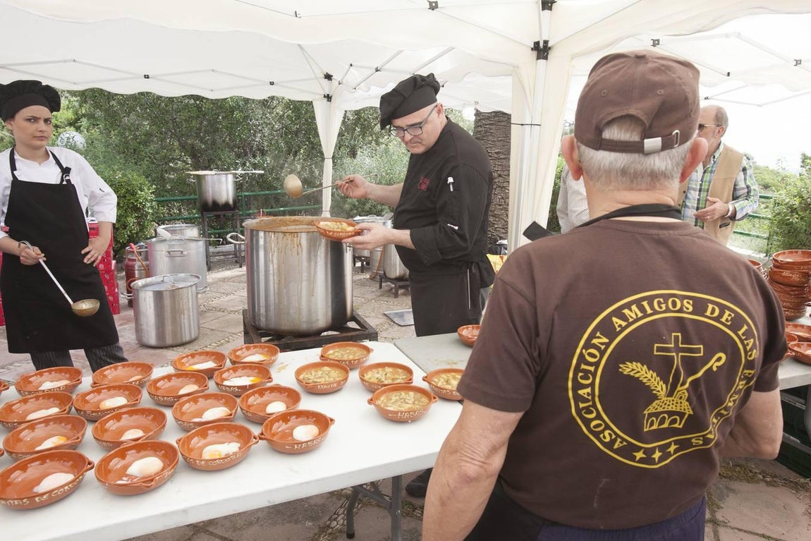 Galería fotográfica de las tradicionales habas de las Ermitas