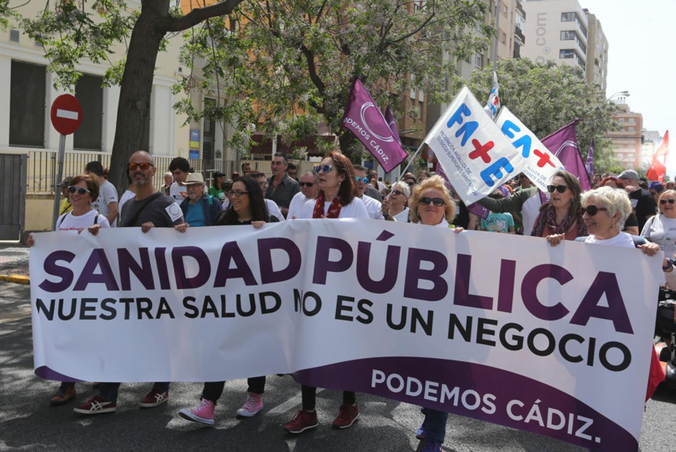 Fotos: Así ha sido la Marea Blanca en Cádiz