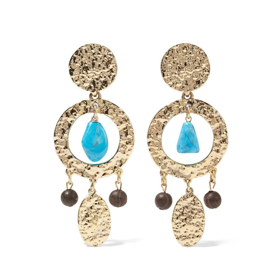 Pendientes de clip con turquesa y madera (245€).