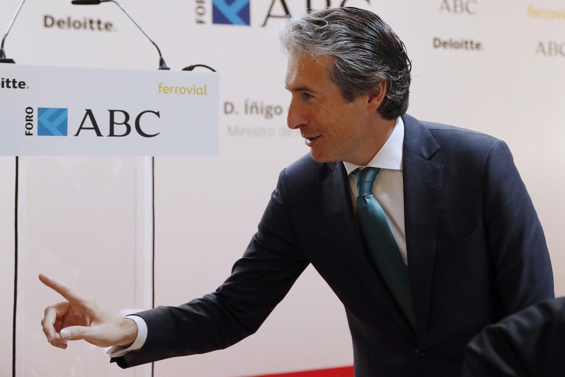 Íñigo de la Serna ha anunciado un nuevo Plan de Vivienda con ayudas al alquiler, durante su discurso en el Foro ABC. 