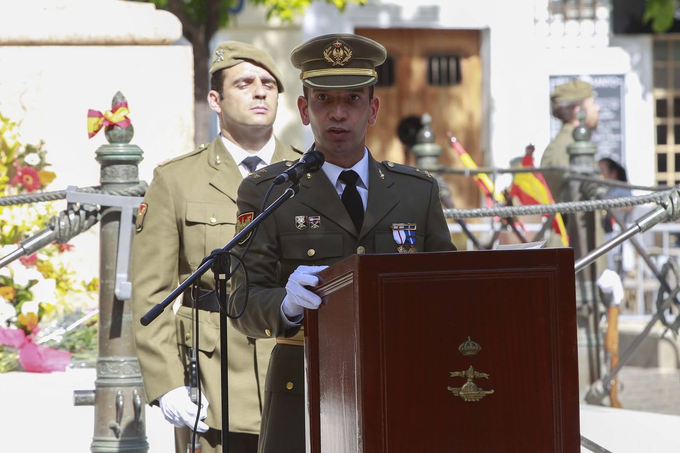 Homenaje a los héroes del Dos de Mayo en la plaza de la Gavidia