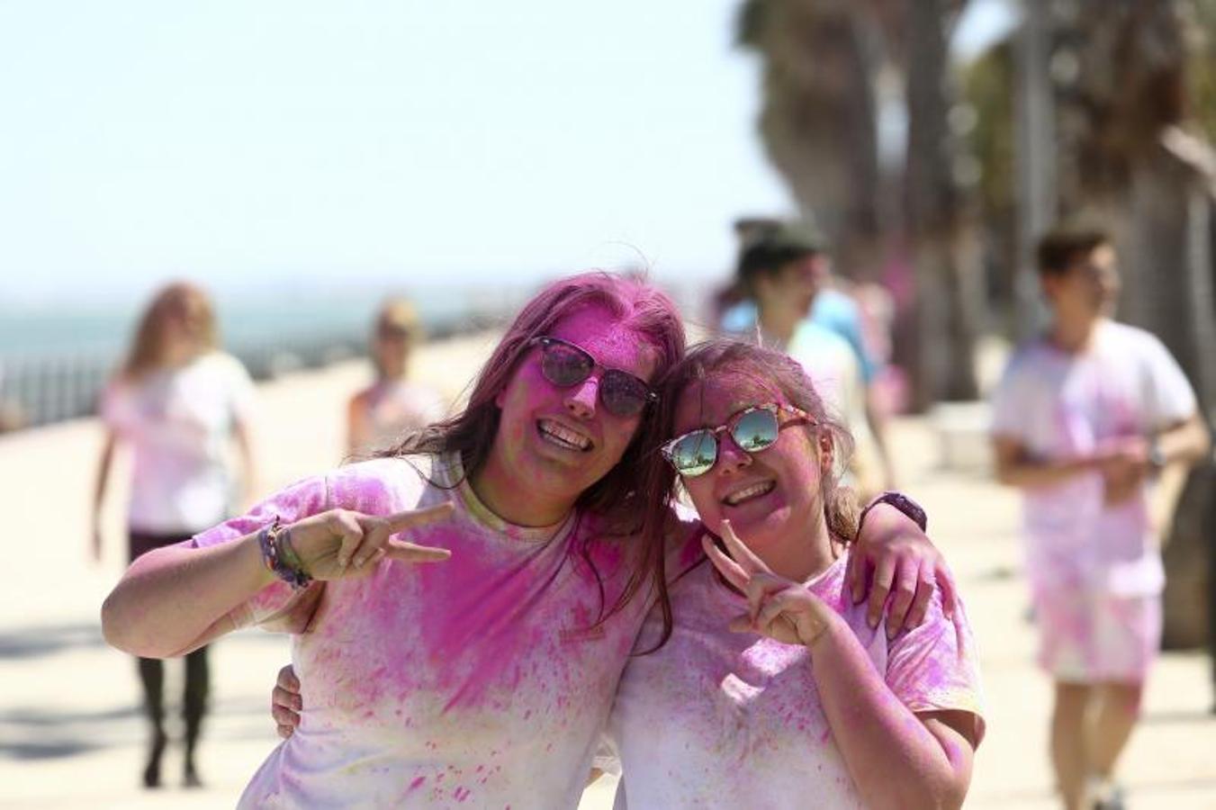 Las mejores imágenes de la carrera de colores (Holi run) de las Escuelas Católicas de Cádiz