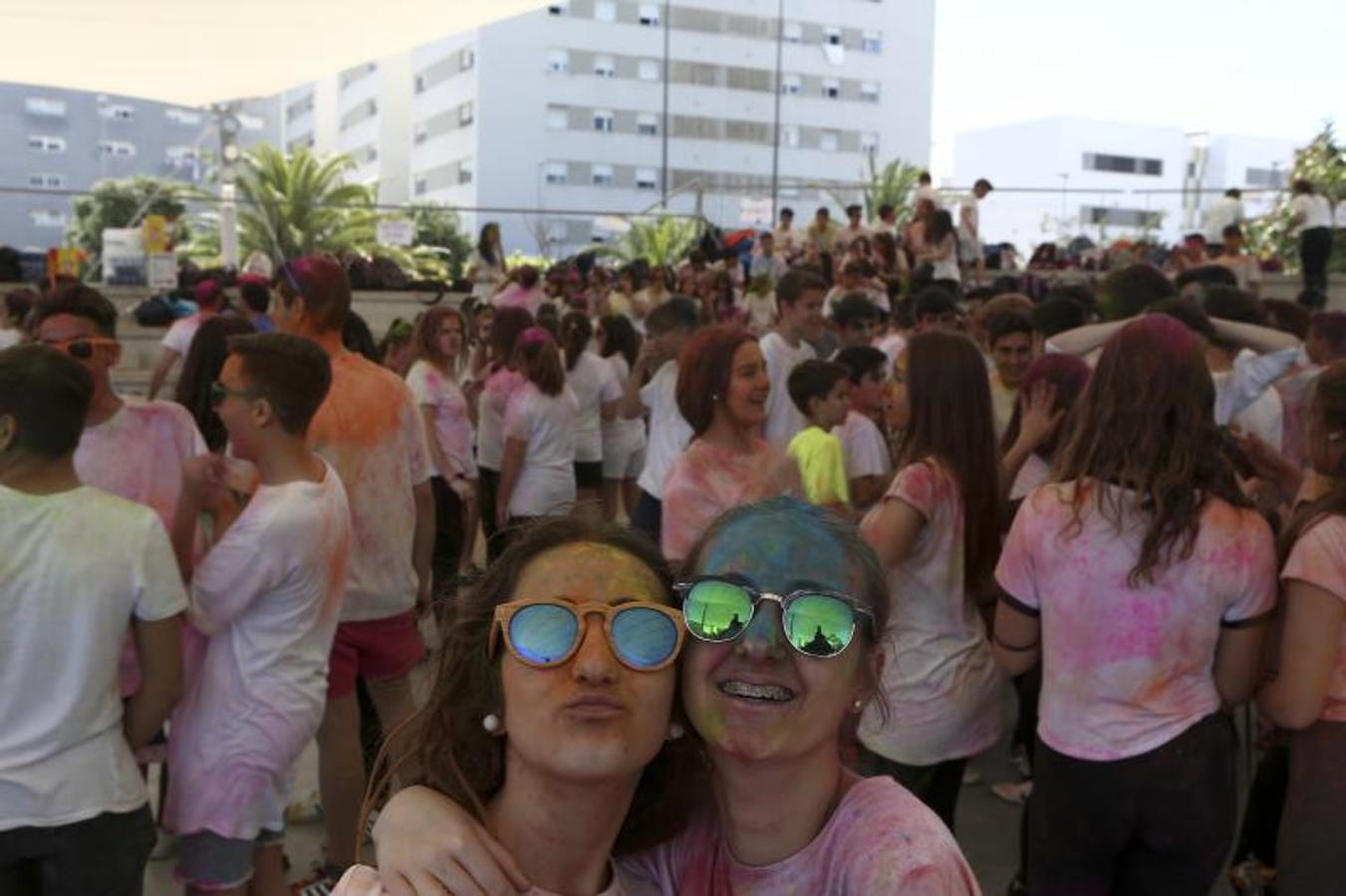 Las mejores imágenes de la carrera de colores (Holi run) de las Escuelas Católicas de Cádiz