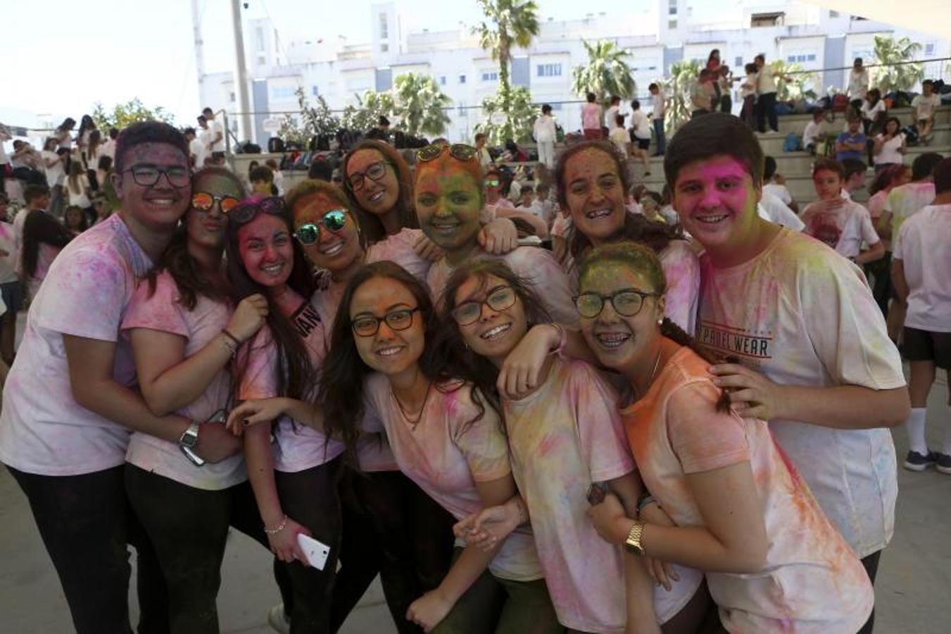 Las mejores imágenes de la carrera de colores (Holi run) de las Escuelas Católicas de Cádiz