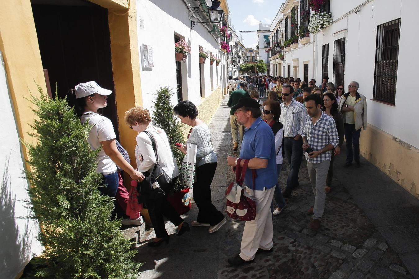 Un sábado de colas en los Patios de Córdoba de 2017