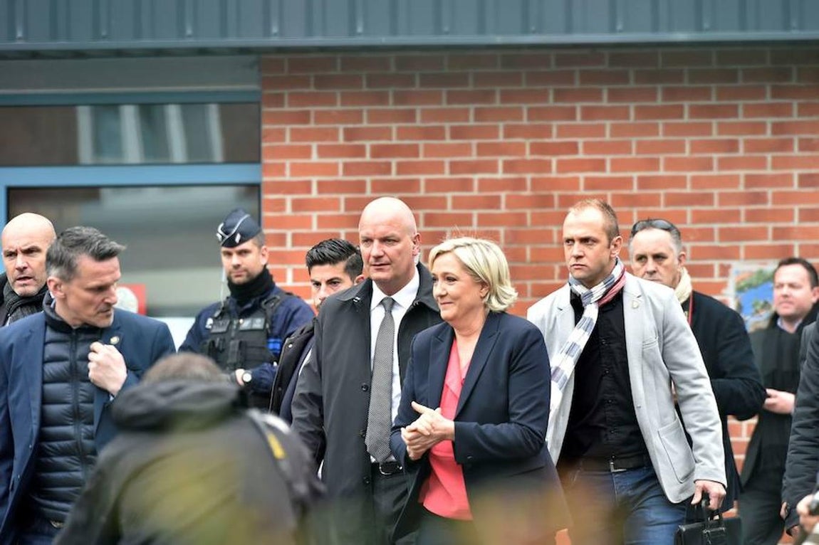 Las imágenes de la jornada electoral francesa