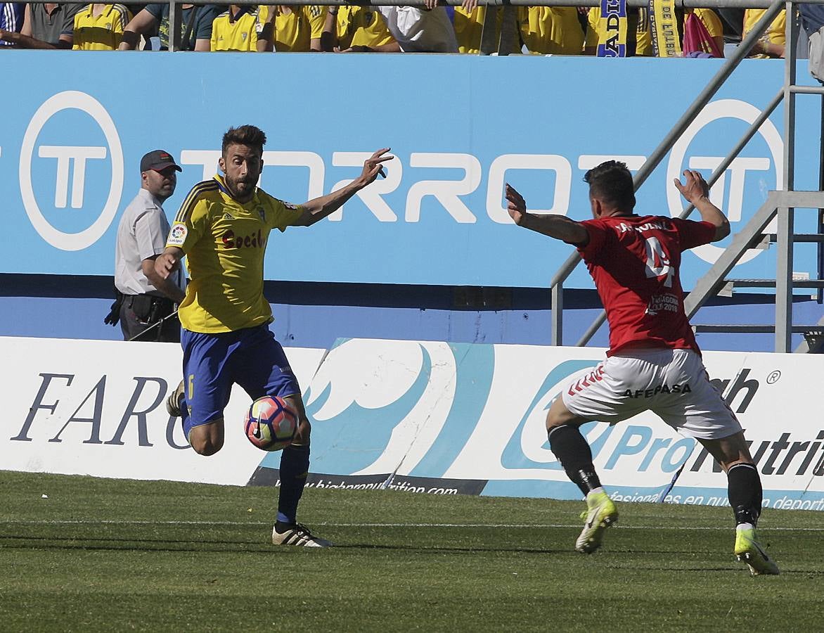 El Cádiz CF-Nàstic, en imágenes