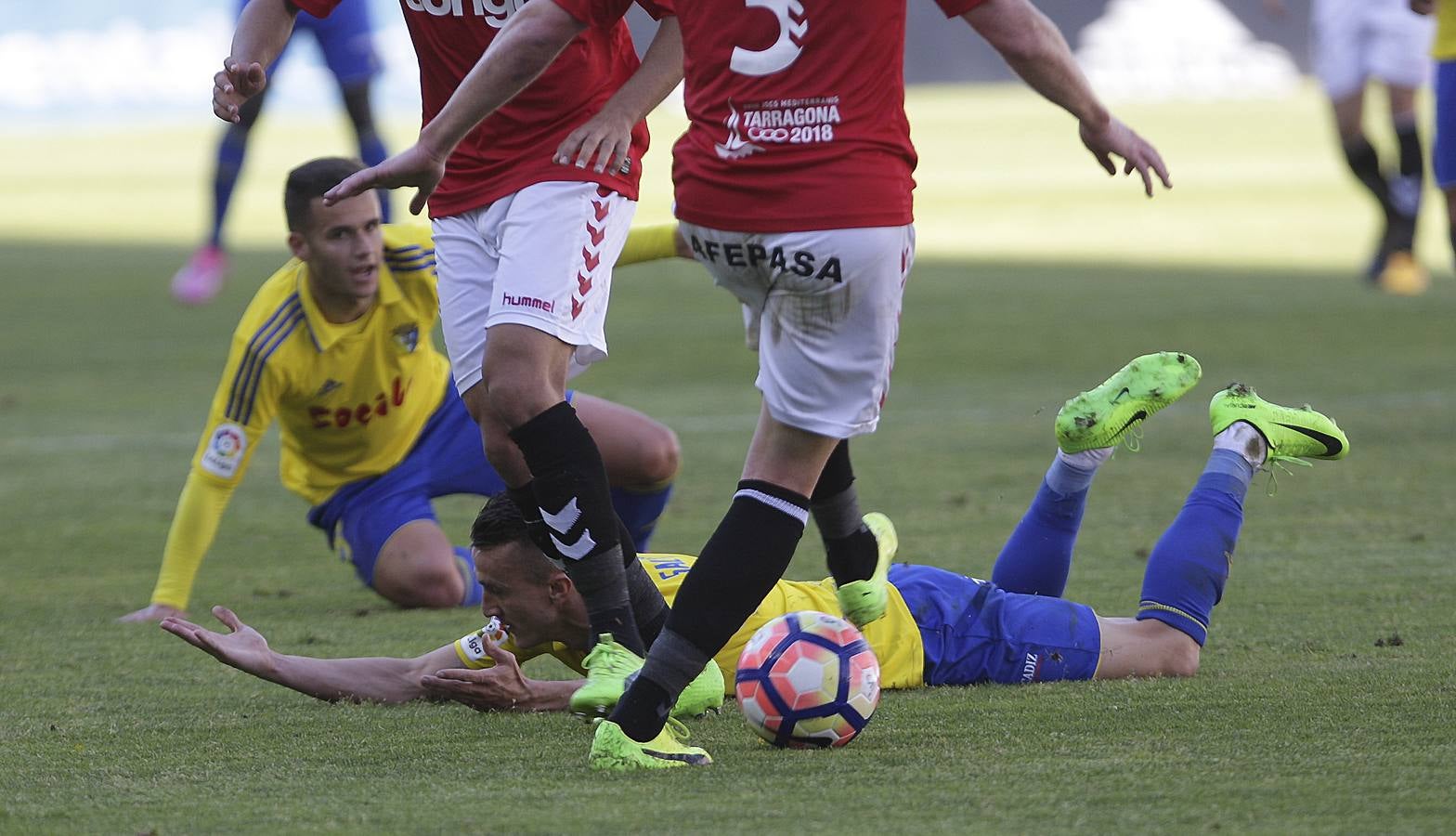 El Cádiz CF-Nàstic, en imágenes