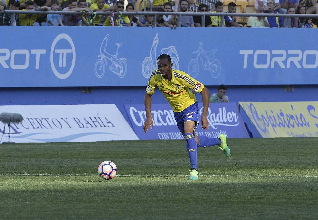 El Cádiz CF-Nàstic, en imágenes