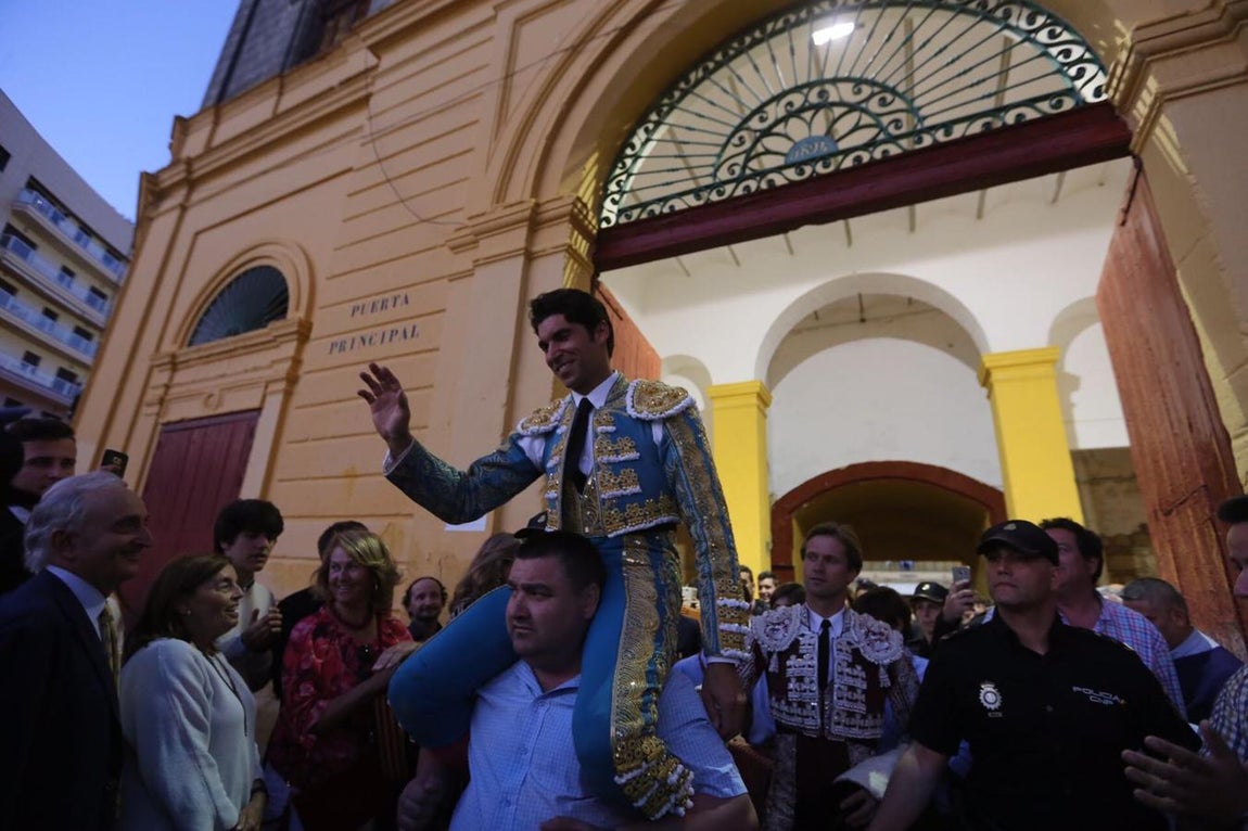 El Fandi, Cayetano y López Simón en la Feria de Jerez