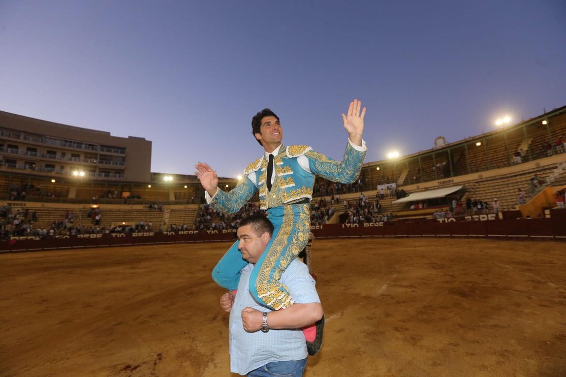 El Fandi, Cayetano y López Simón en la Feria de Jerez