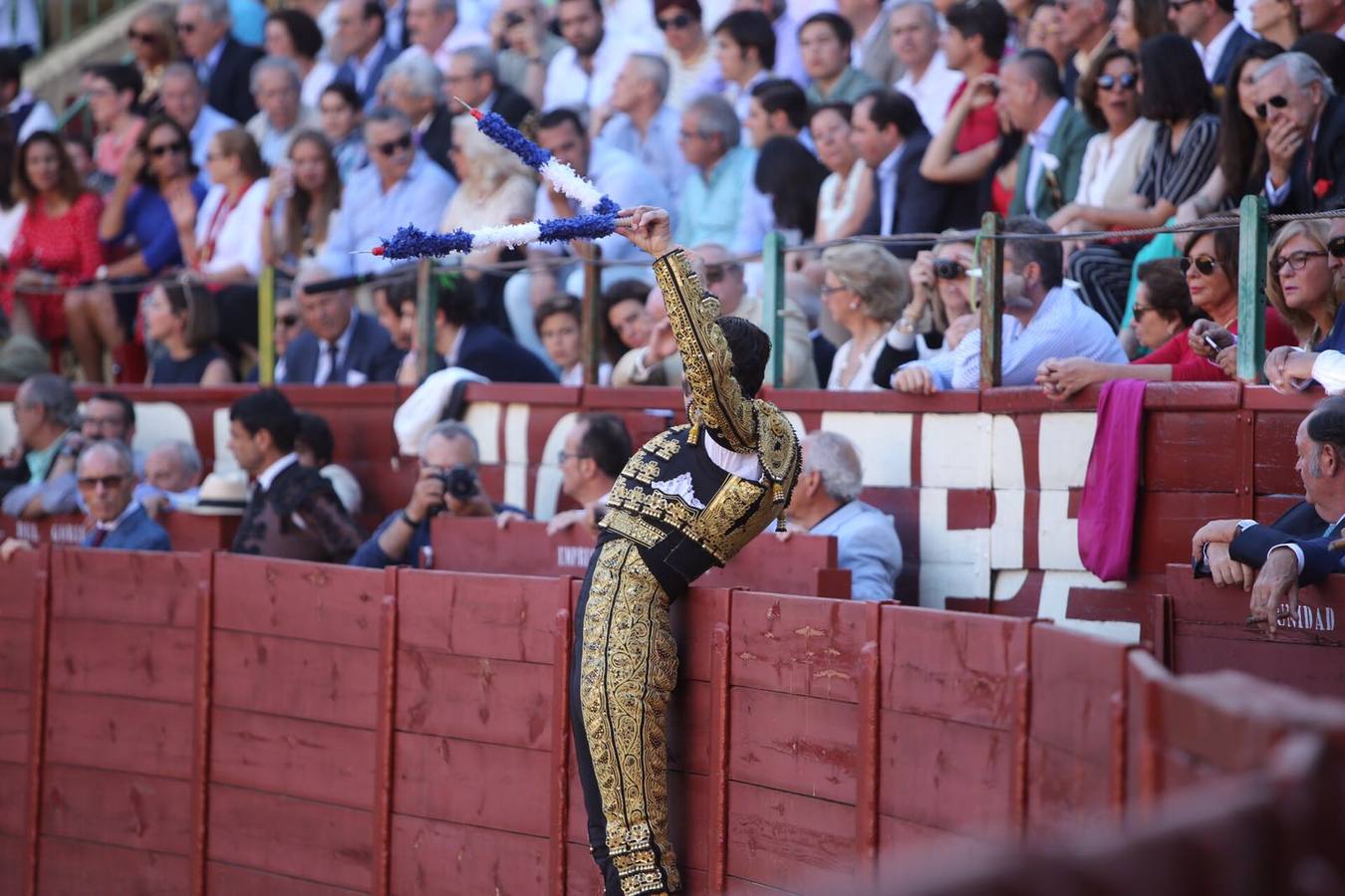 La terna de Manzanares, Padilla y Morante sale a hombros en la Feria