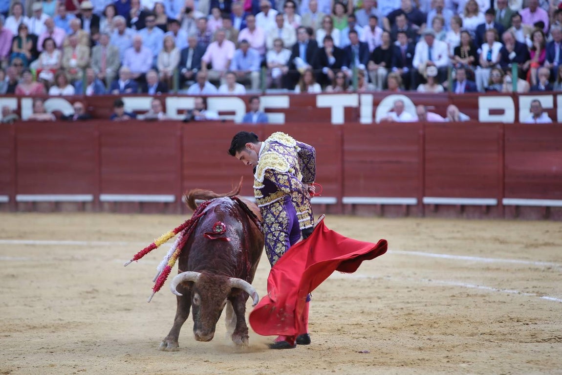Talavante y Roca Rey salen a hombros en el broche taurino de la Feria de Jerez