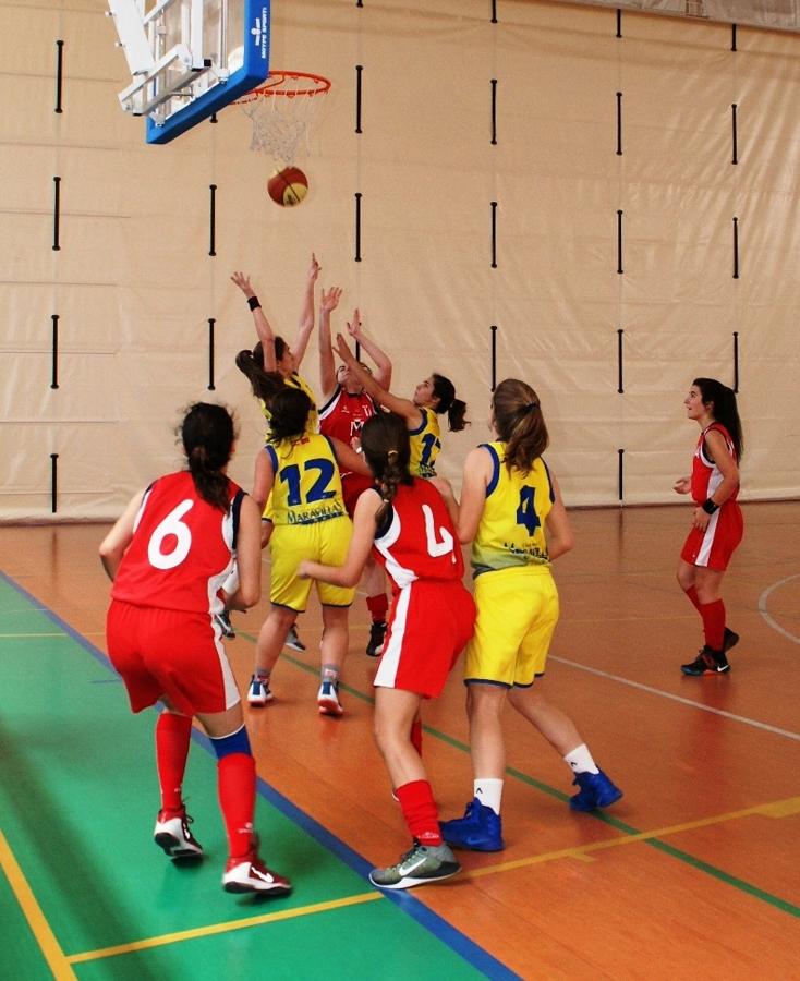 En imágenes: Los dos últimos partidos de la liga de baloncesto; Mater vs BVM Irlandesas y Calasancio vs Nuestra Señora de las Maravillas