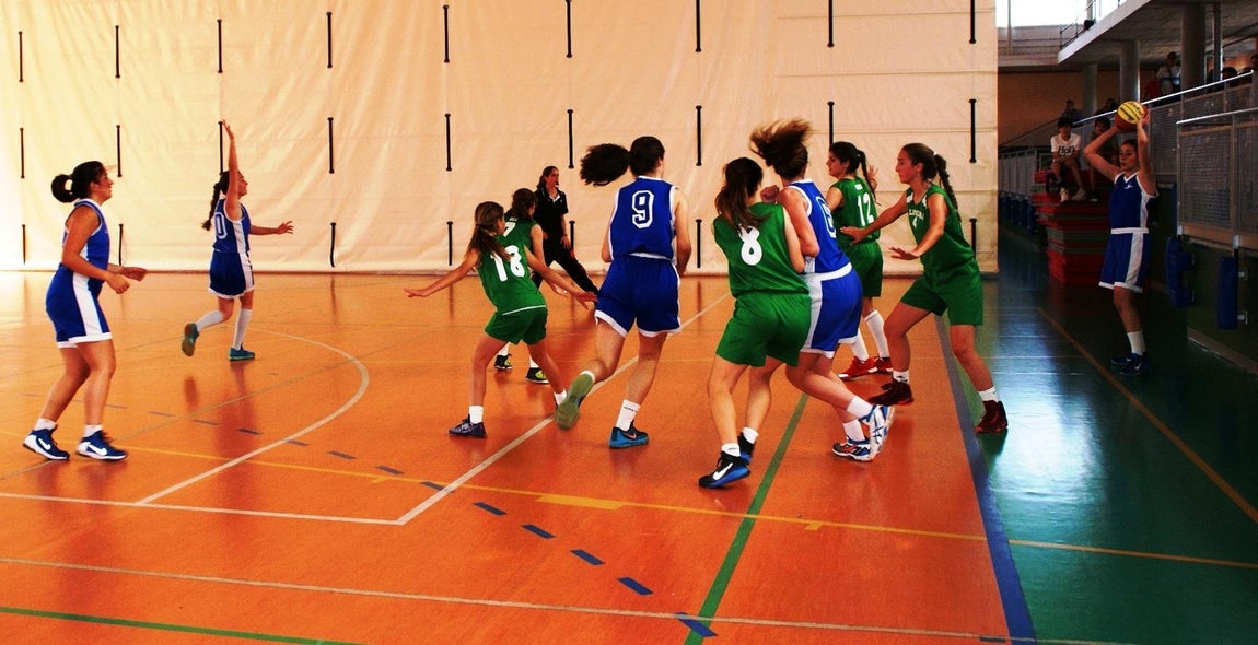 En imágenes: Los dos últimos partidos de la liga de baloncesto; Mater vs BVM Irlandesas y Calasancio vs Nuestra Señora de las Maravillas