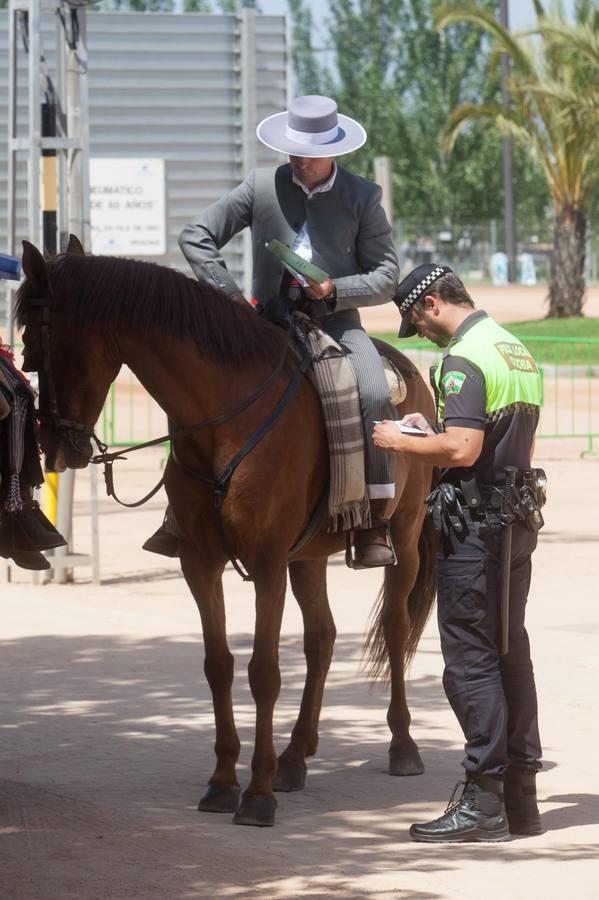 El ambiente del martes en la Feria de Córdoba, en imágenes