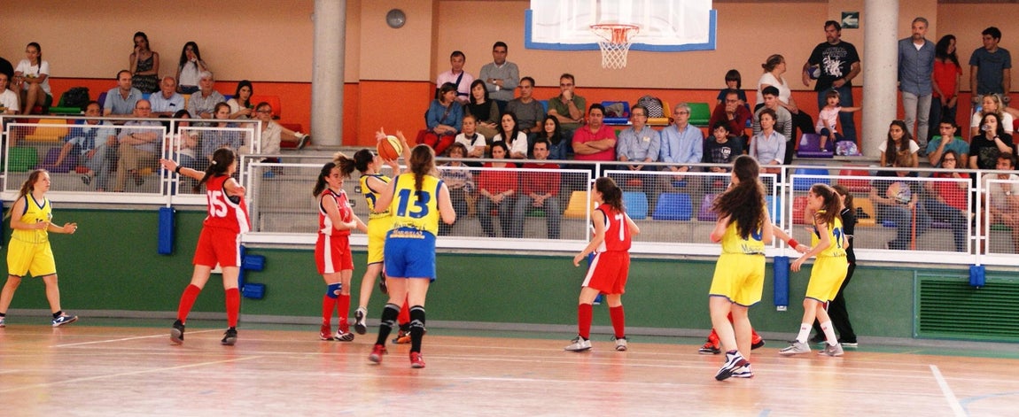 Las mejores imágenes del encuentro entre Calasancio y Nuestra Señora de las Maravillas