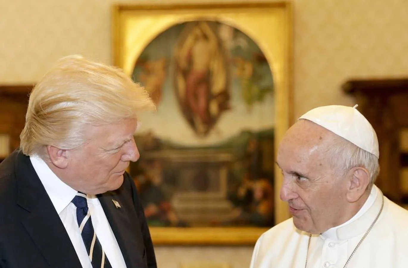 Donald Trump durante su audiencia privada con el Papa. 