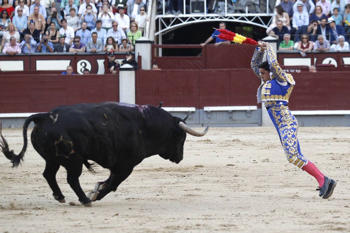 Así fue la faena de Ginés Marín, la primera de dos orejas en San Isidro 2017