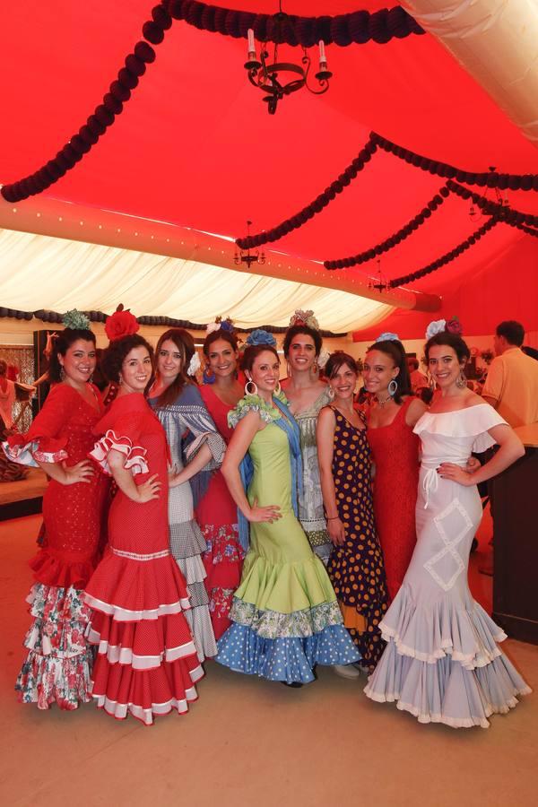 El ambiente en las casetas de la Feria de Córdoba, en imágenes