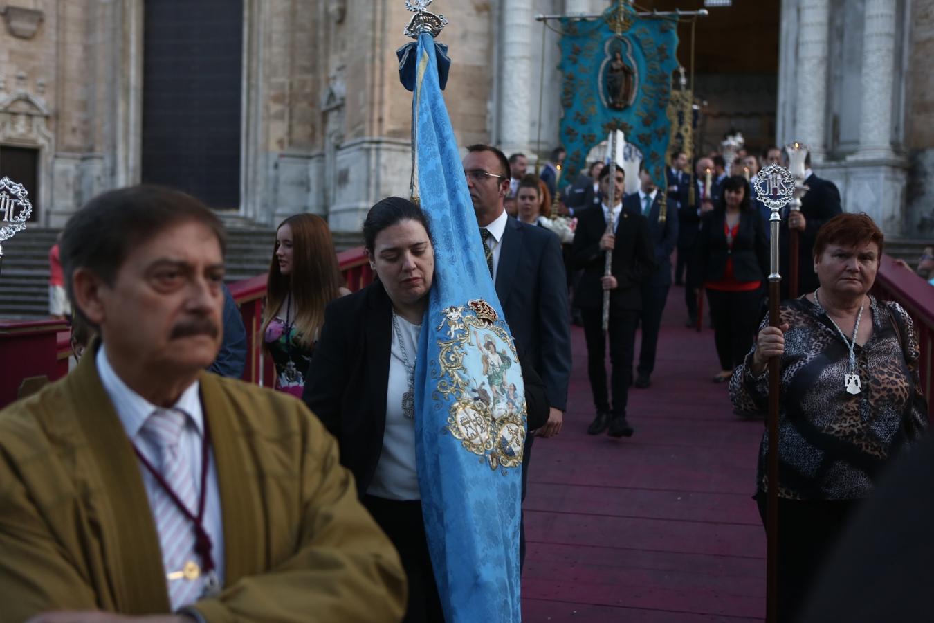 FOTOS: Las imágenes del Rosario de la Patrona