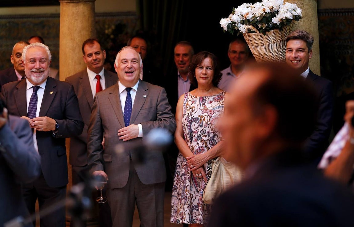 La despedida al coronel Fuentes de la Guardia Civil de Córdoba, en imágenes