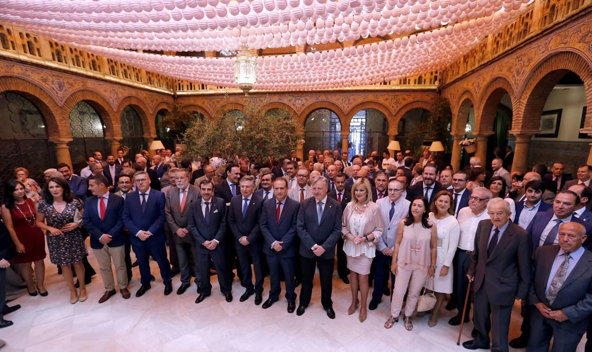 La despedida al coronel Fuentes de la Guardia Civil de Córdoba, en imágenes