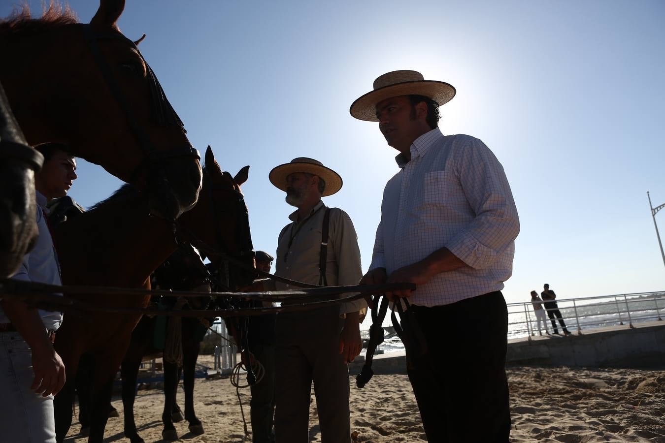 La hermandad del Rocío de Cádiz llega a Bajo de Guía