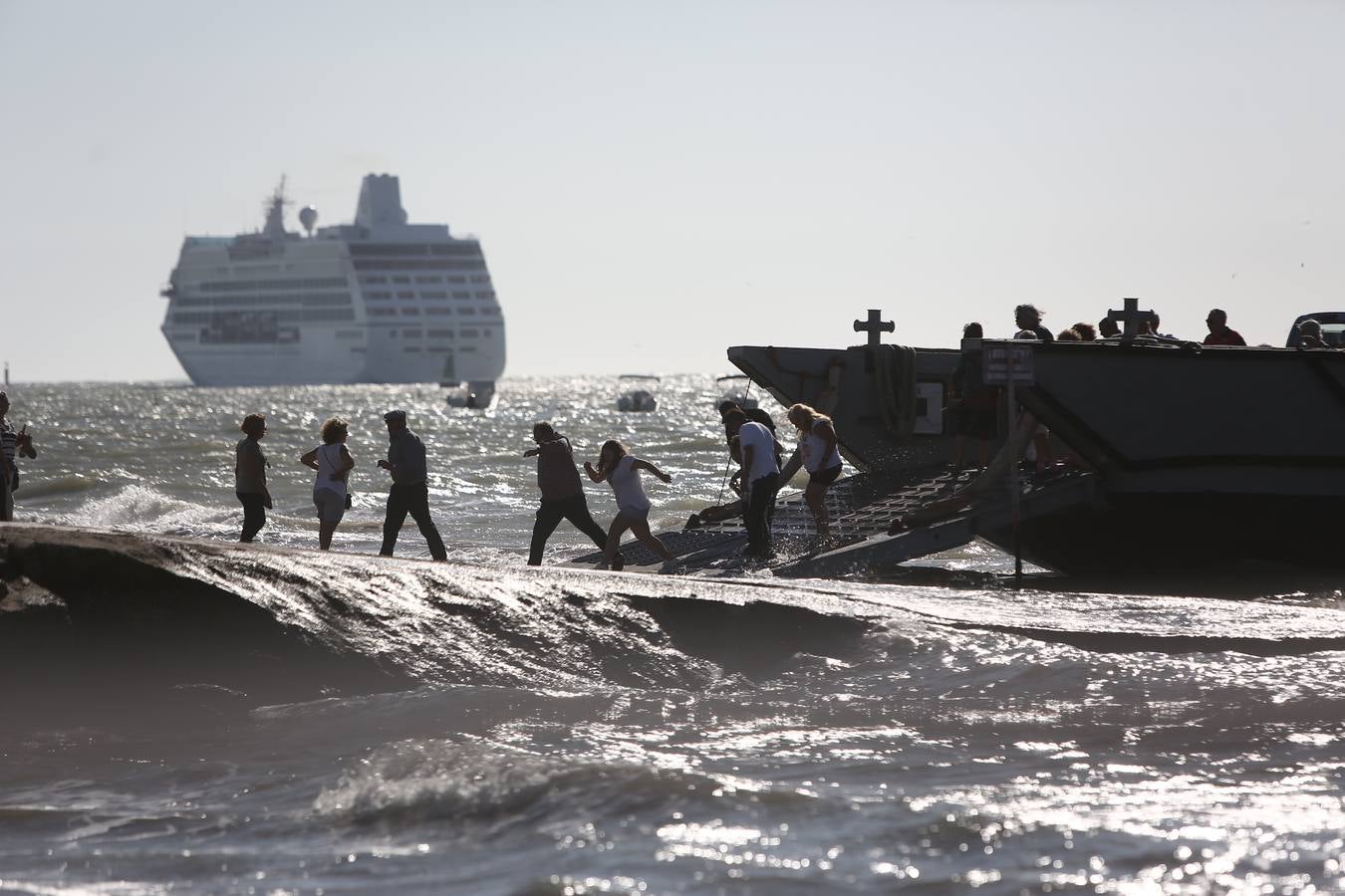 La hermandad del Rocío de Cádiz llega a Bajo de Guía