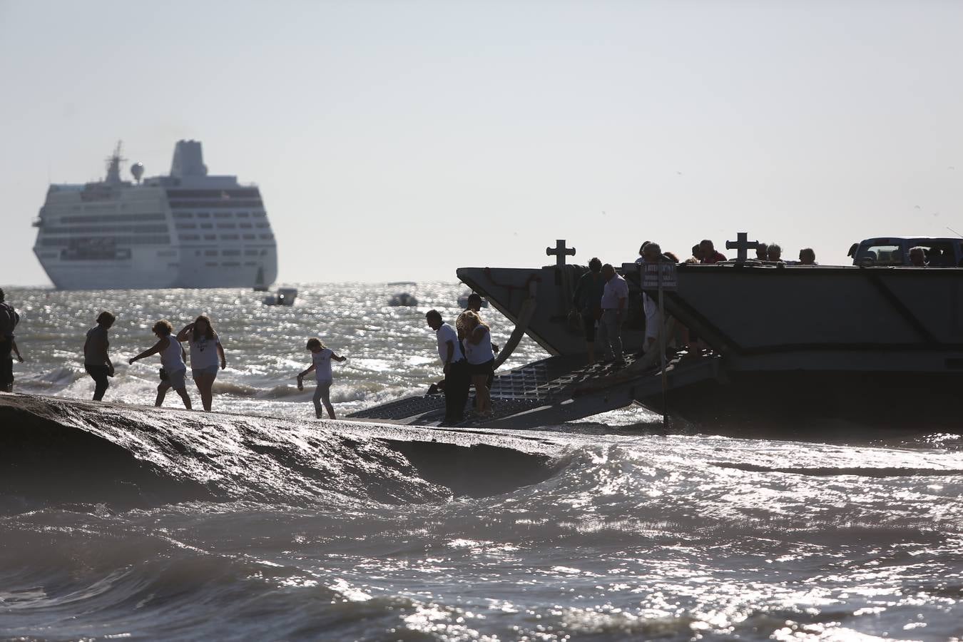 La hermandad del Rocío de Cádiz llega a Bajo de Guía