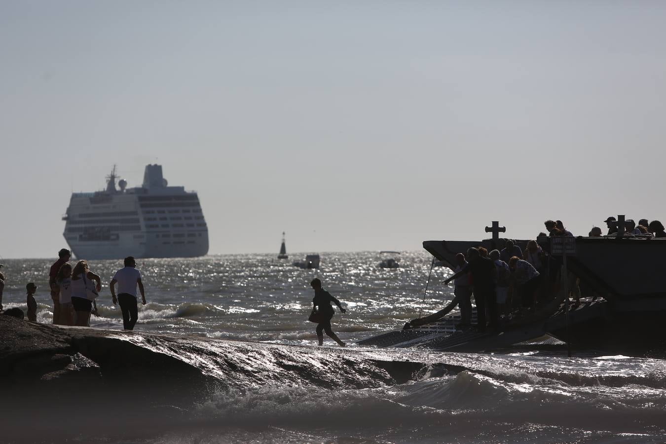 La hermandad del Rocío de Cádiz llega a Bajo de Guía