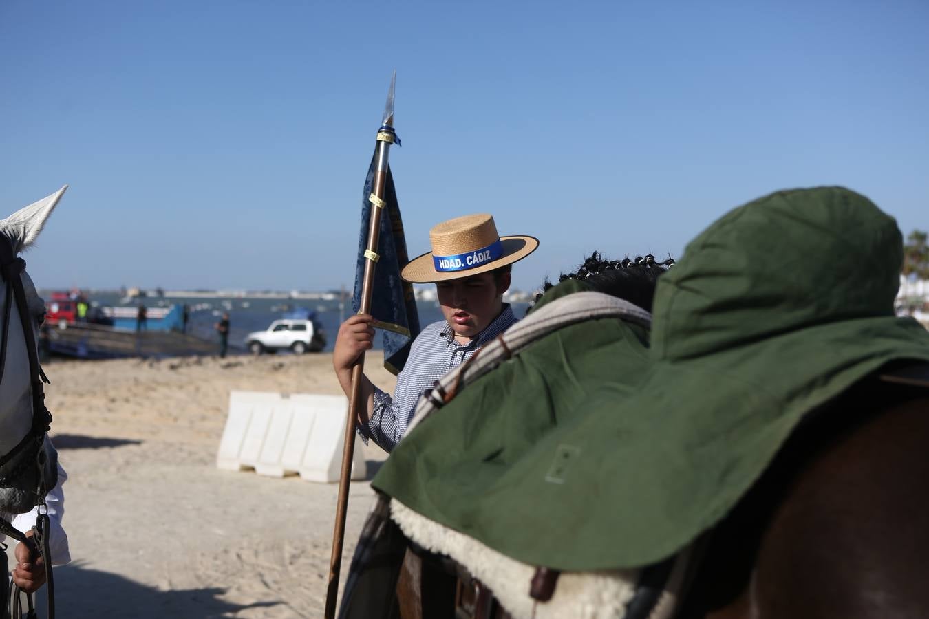 La hermandad del Rocío de Cádiz llega a Bajo de Guía