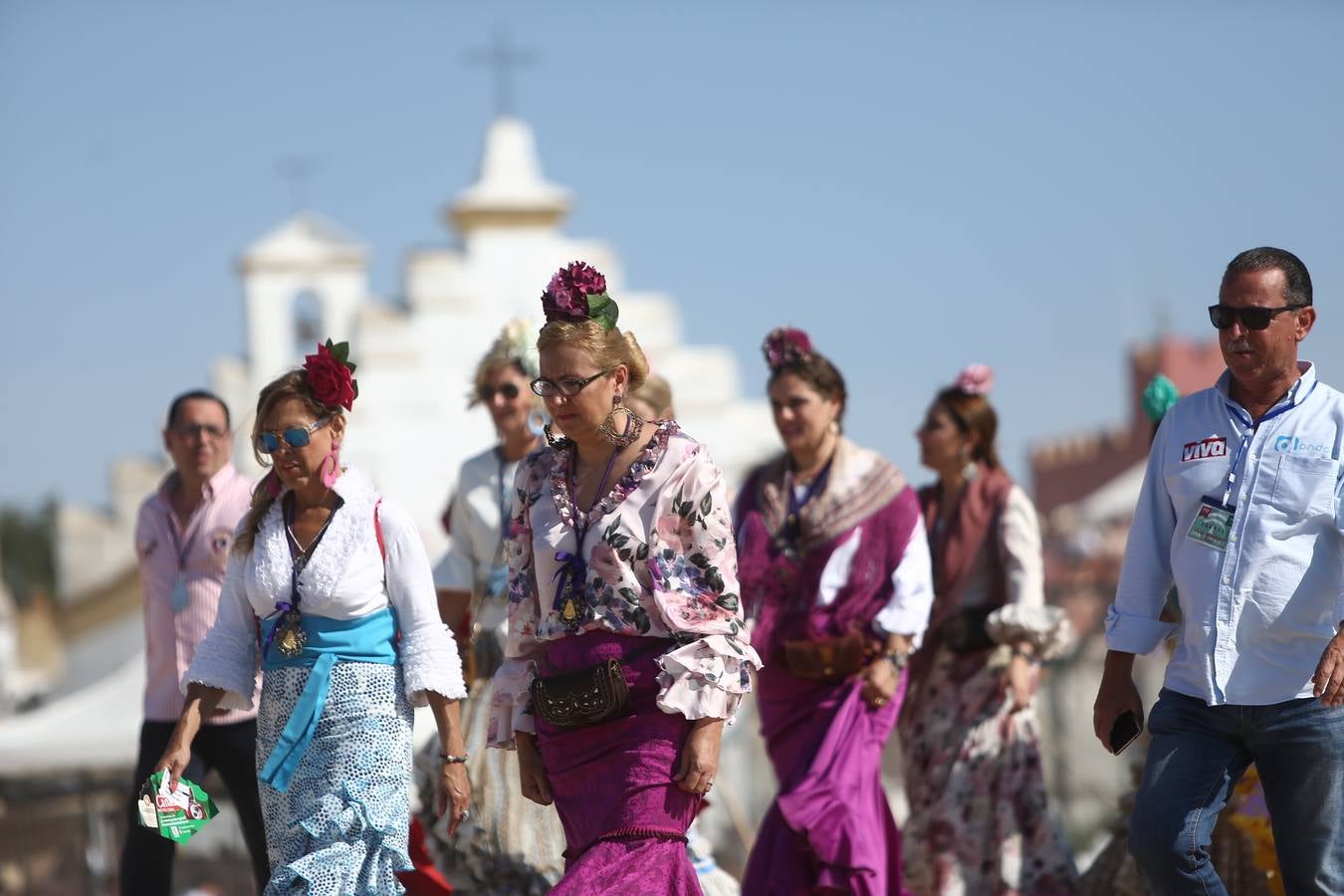 La hermandad de Jerez cruza el Guadalquivir. Rocío 2017