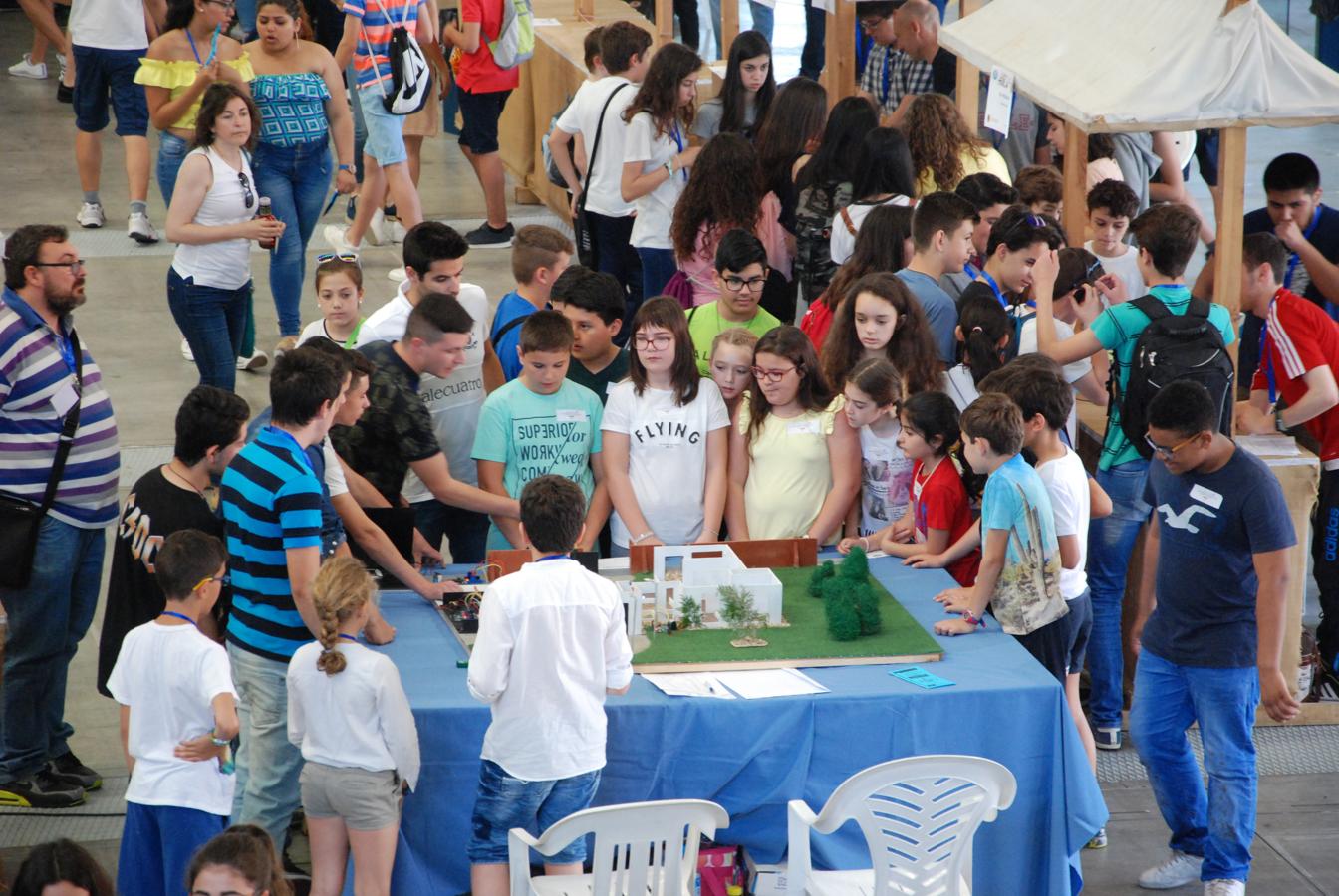 En imágenes: Las Jornadas Regionales de Proyectos Tecnológicos de Talavera