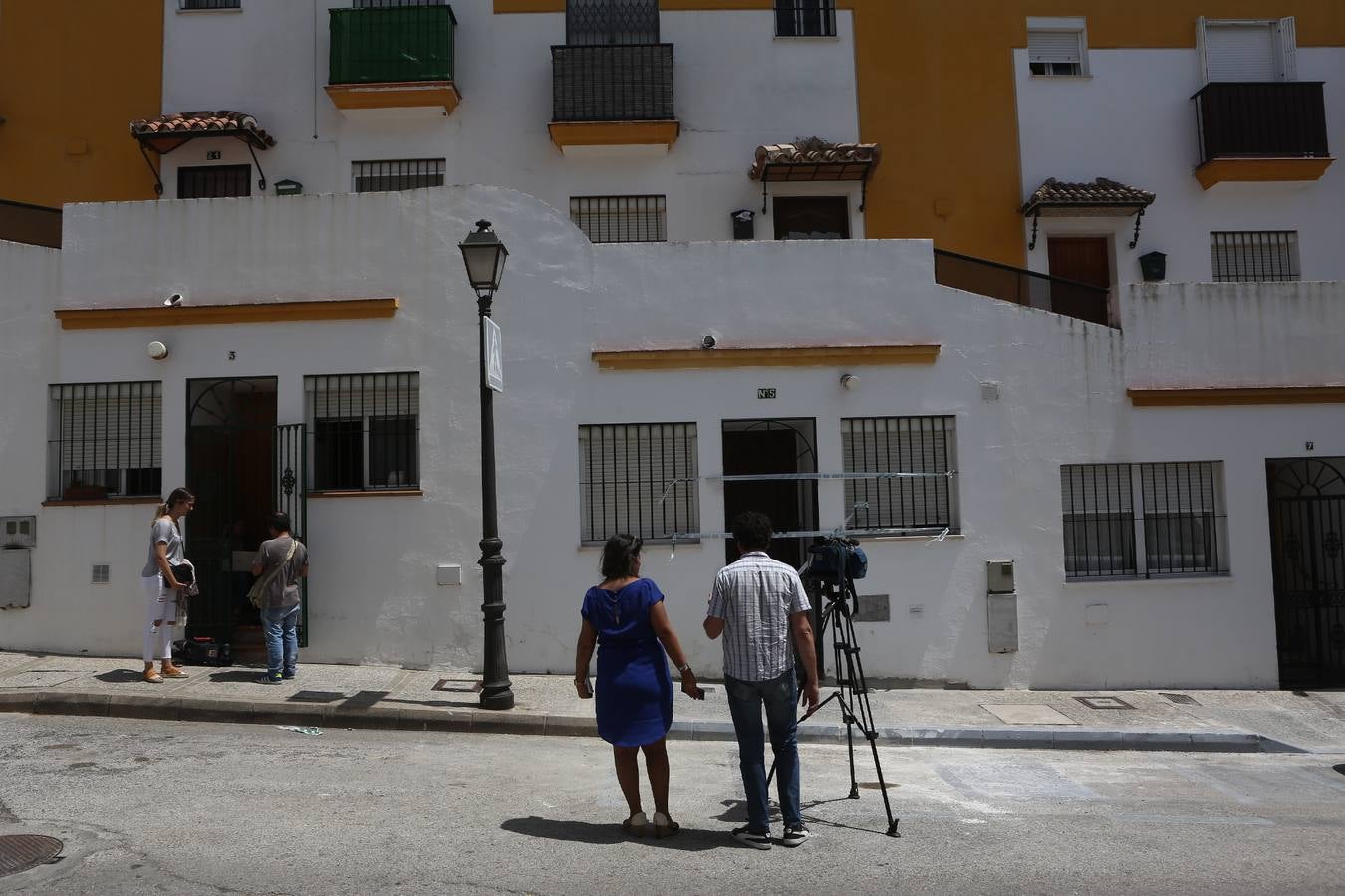 Un hombre mata a su bebé y agrede a su pareja en Arcos