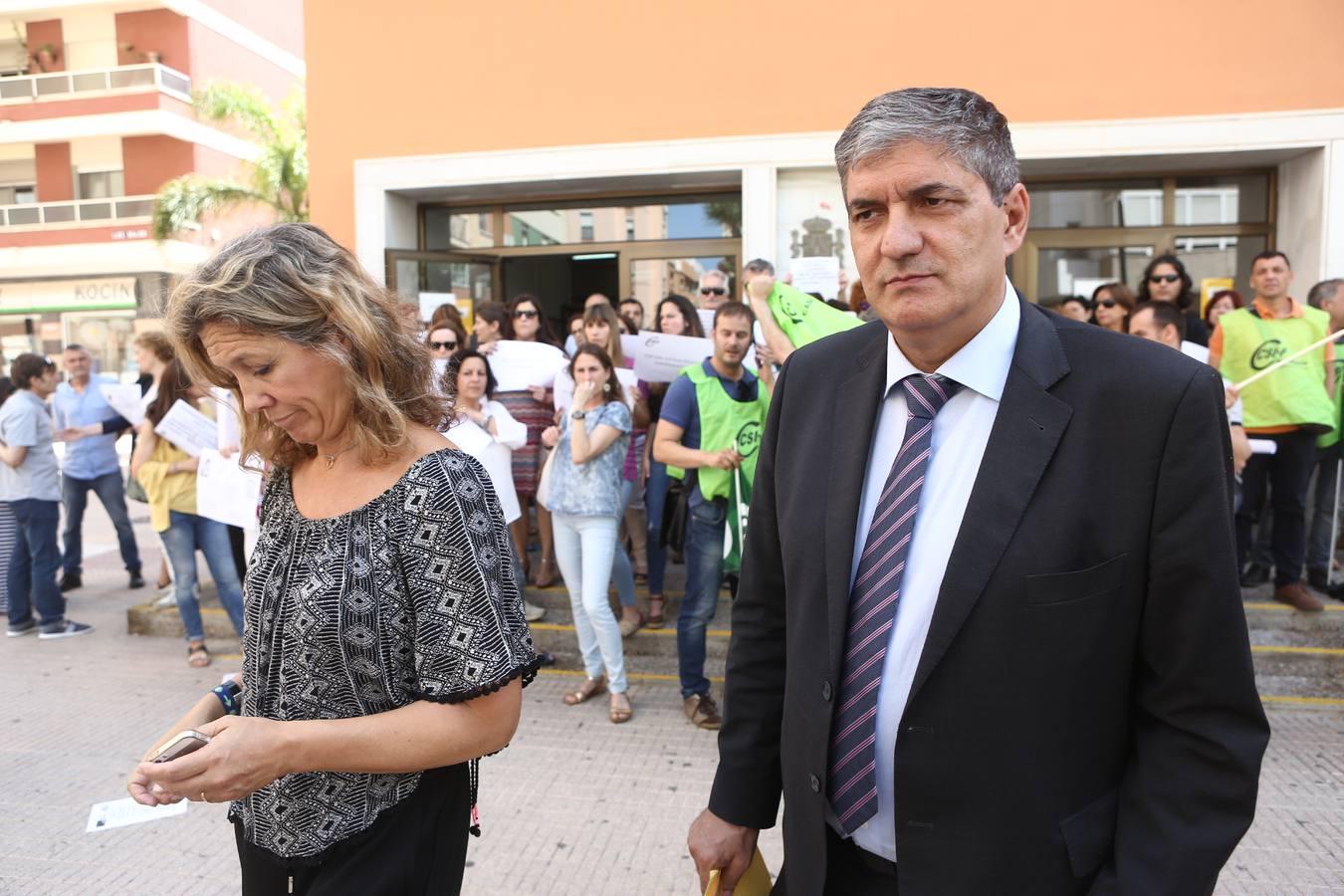 Protestas en los Juzgados de Cádiz por la falta de personal