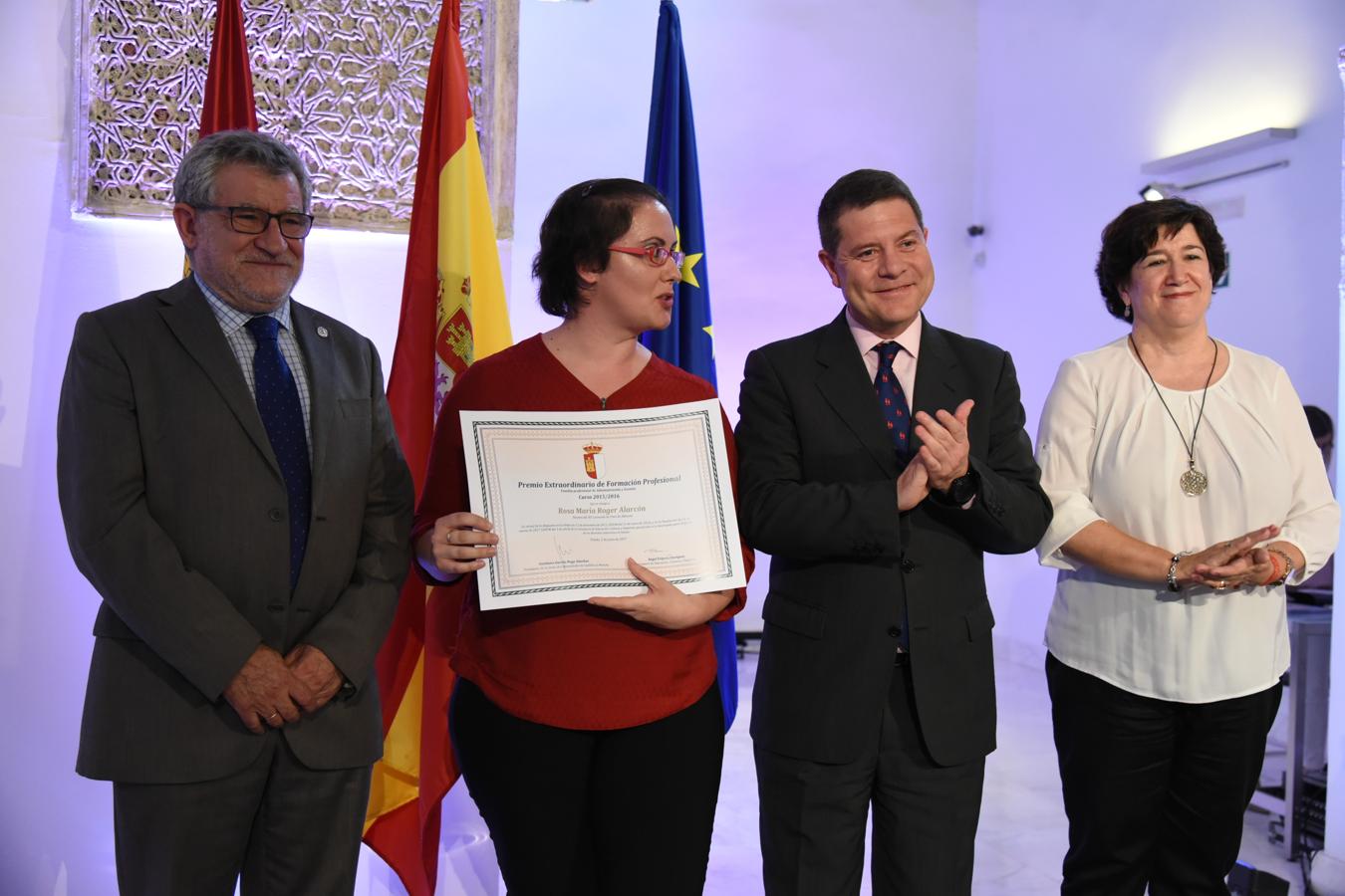 La entrega de premios extraordinarios de Formación Profesinol, en imágenes