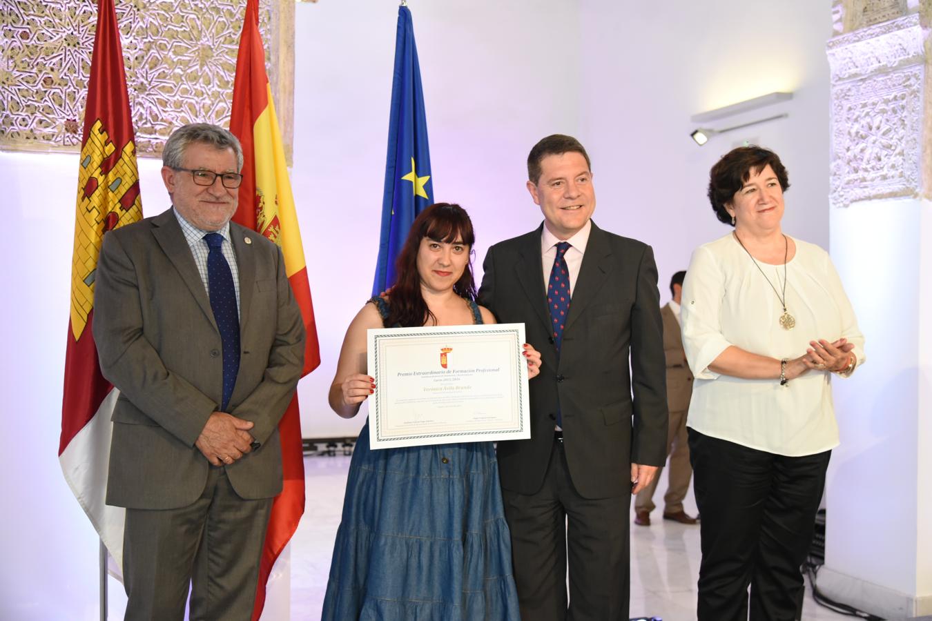 La entrega de premios extraordinarios de Formación Profesinol, en imágenes