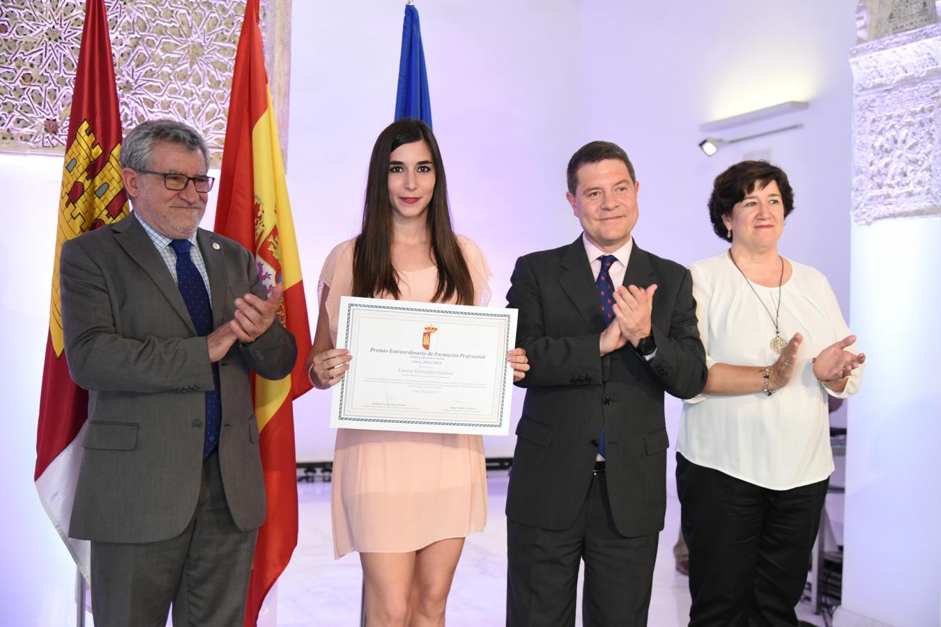 La entrega de premios extraordinarios de Formación Profesinol, en imágenes