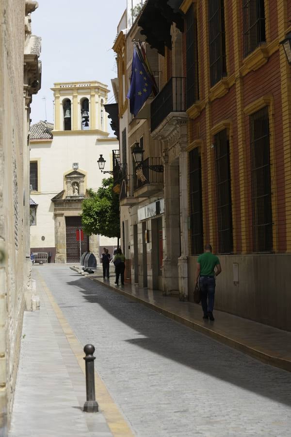 Sevilla, la ciudad de los bolardos mutantes