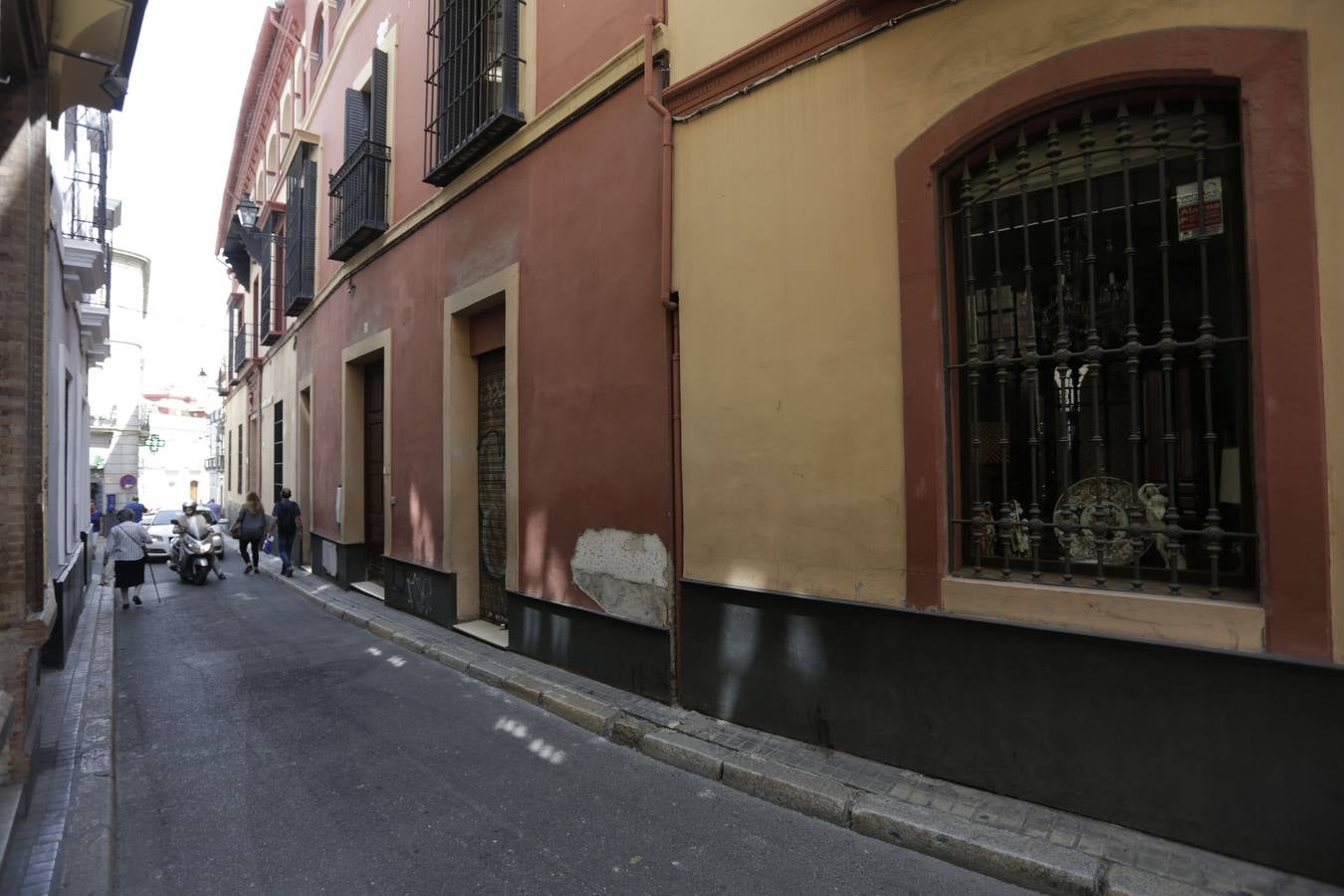 Sevilla, la ciudad de los bolardos mutantes