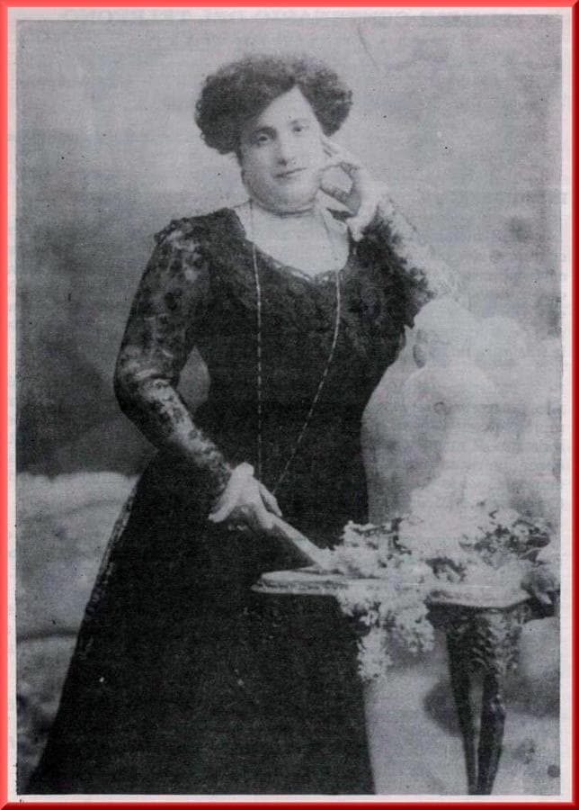 Isabel González-Alegre y Fanjul (1867-1937). Impulsora de la Red Telefónica en Toledo en 1890. Foto 
Revista de Estudios Monteños
