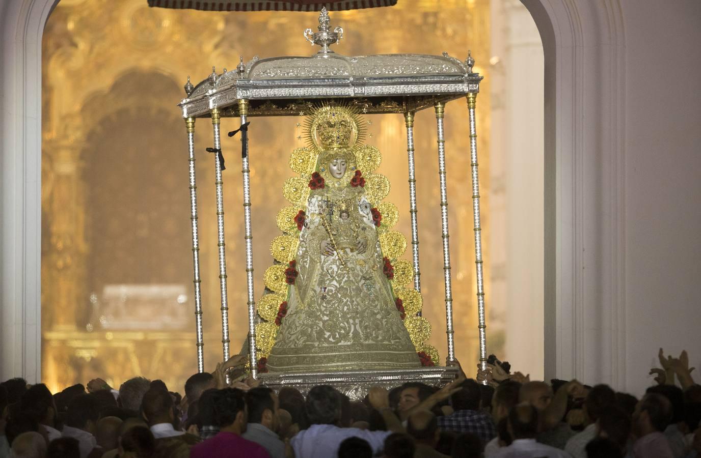 Las imágenes de la salida de la Virgen del Rocío