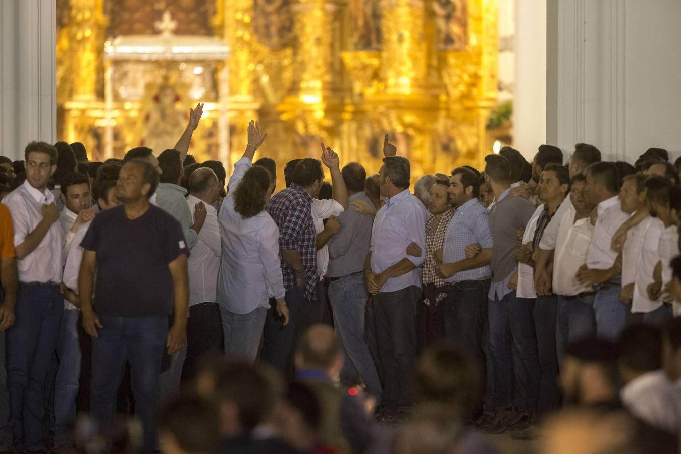 Las imágenes de la salida de la Virgen del Rocío