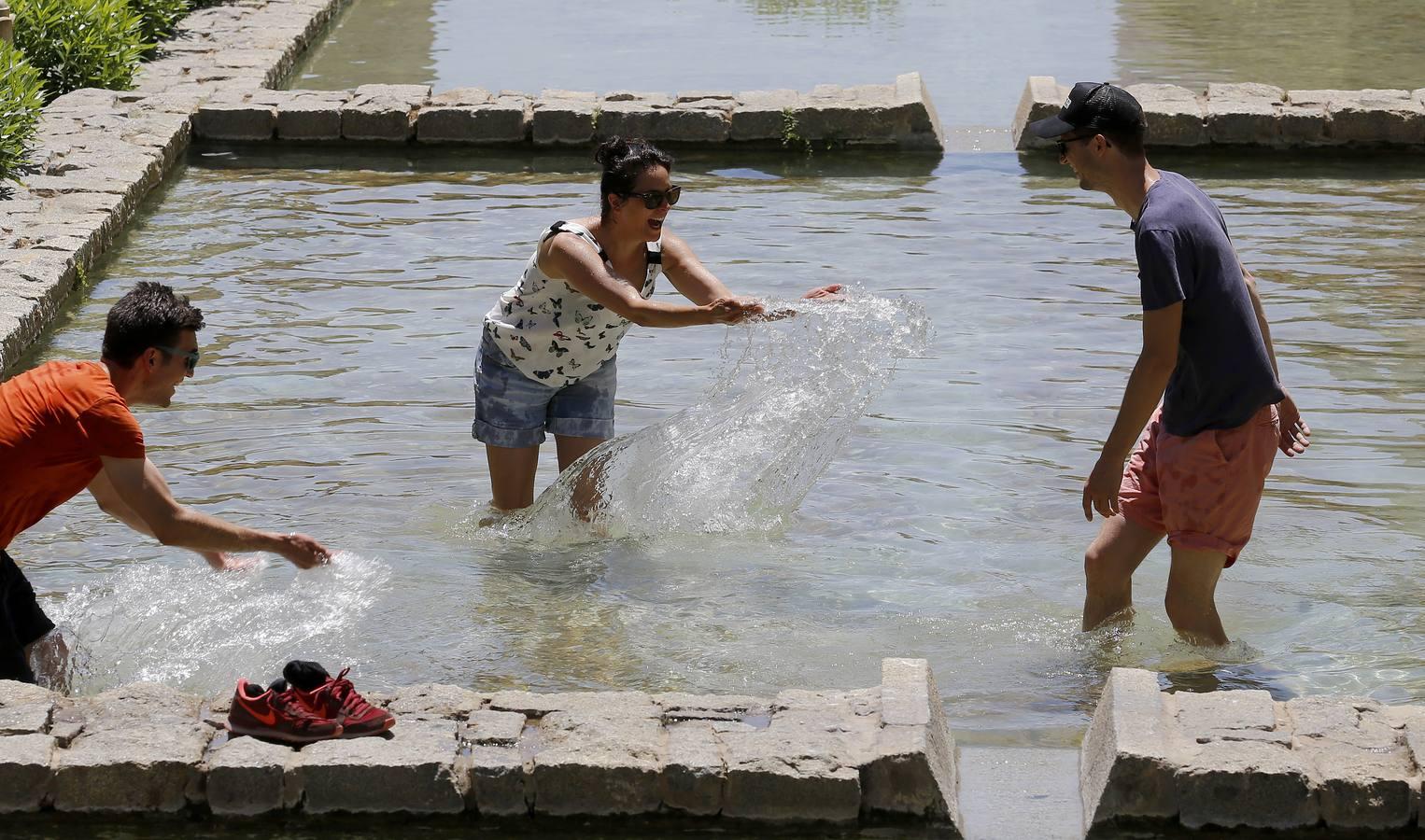 Las mejores imágenes de una dura jornada de calor en Córdoba