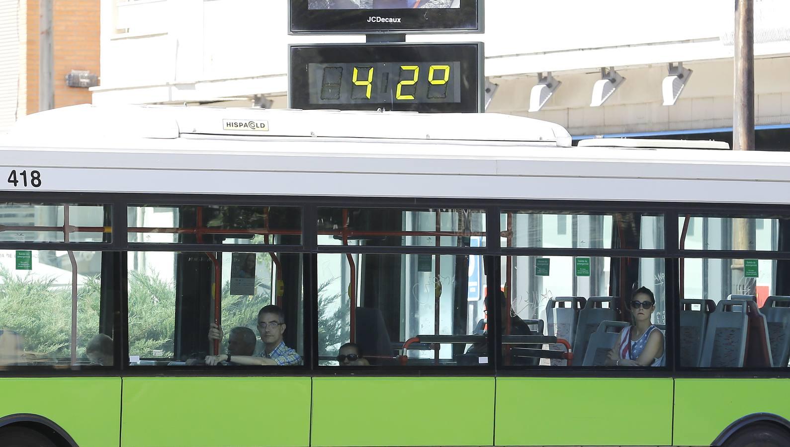 Las mejores imágenes de una dura jornada de calor en Córdoba