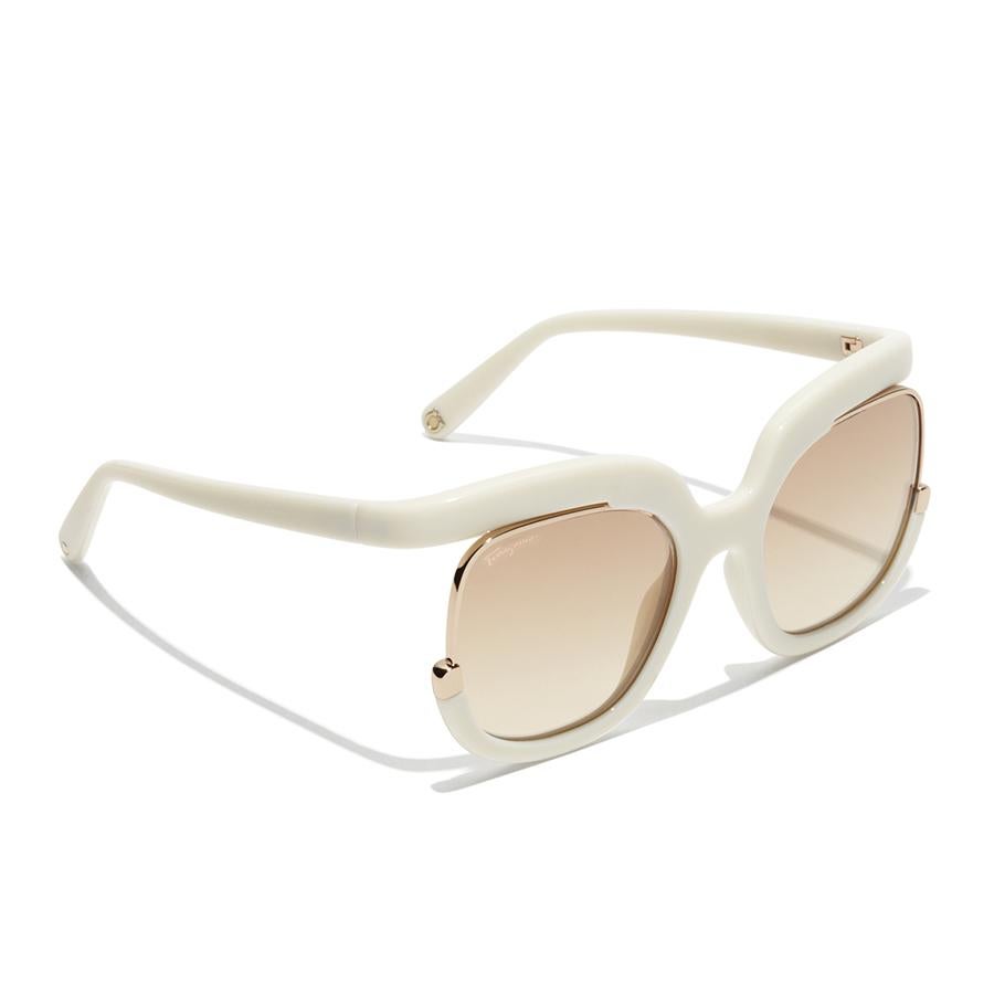 Gafas de sol con montura escuadrada (295€)