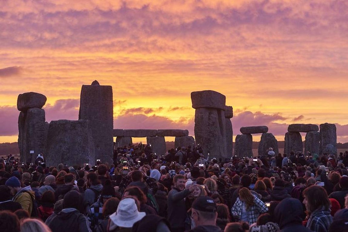 El Solsticio de Verano en el monumento de Stonehenge