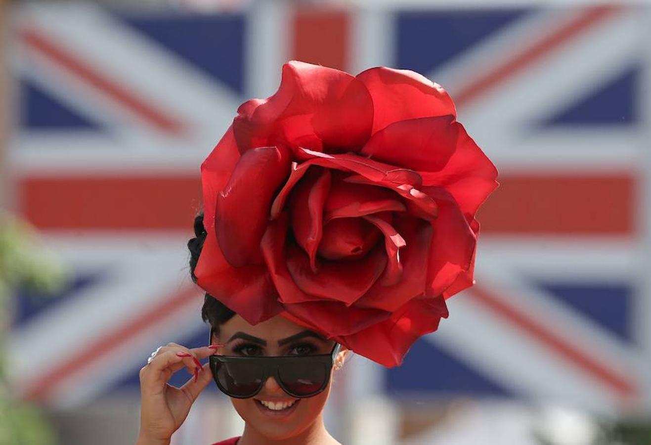 Un portavoz de Royal Ascot aseguró que este año el acceso a la pista de carreras será más lento como resultado de la seguridad adicional. «Pedimos que no traigan bolsas o maletas innecesarios a la pista de carreras», informó. 